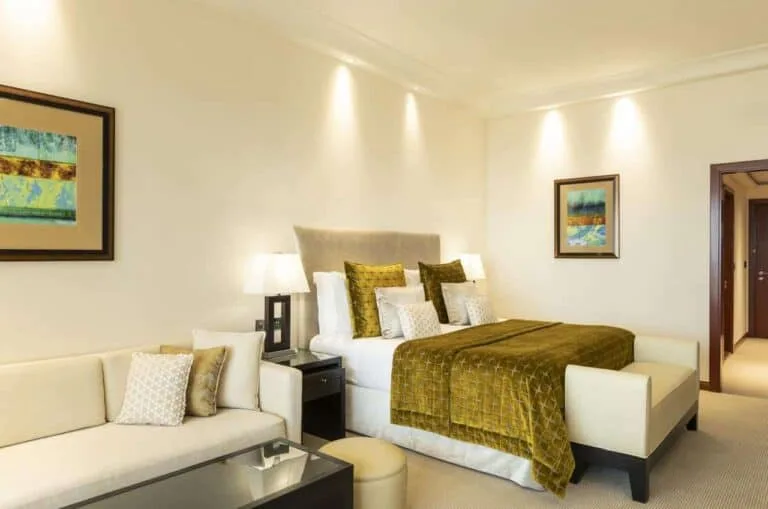 Glam Dubai and Tropical Mauritius