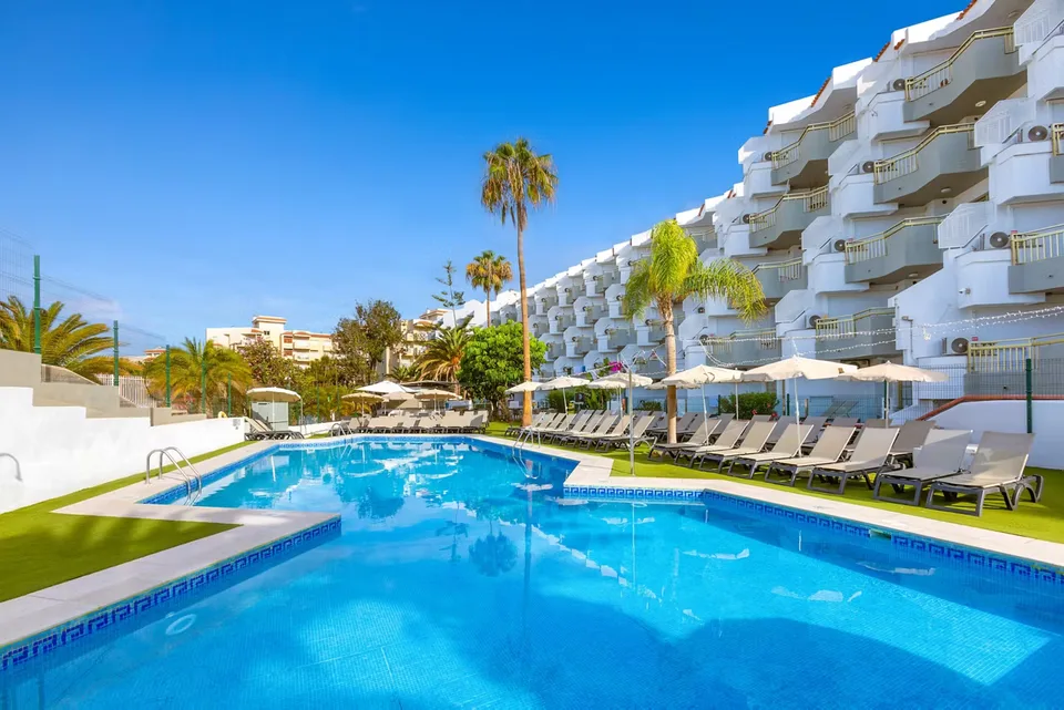 Playaolid Suites & Apartments