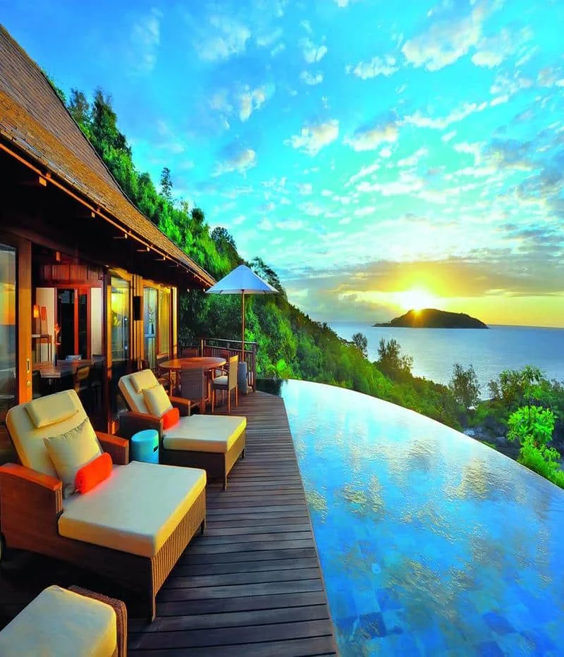 Futuristic Abu Dhabi & Secluded Seychelles