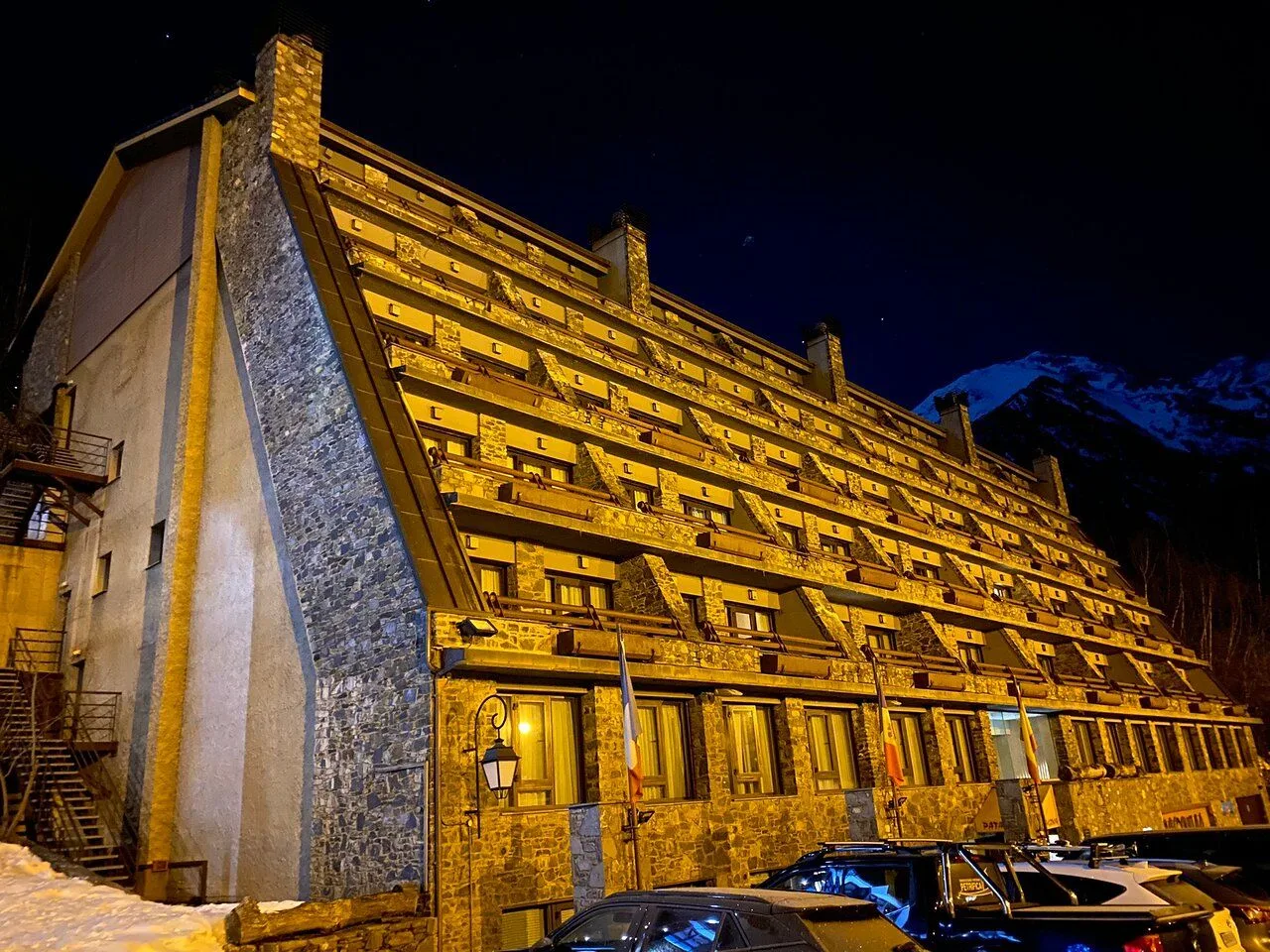 Hotel Patagonia exterior at night